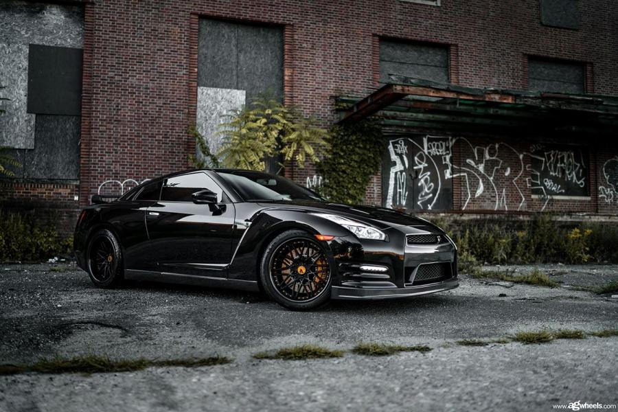  Nissan GT-R on Avantgarde Wheels (AG SR10) 2018 года  (фото 2 из 9)